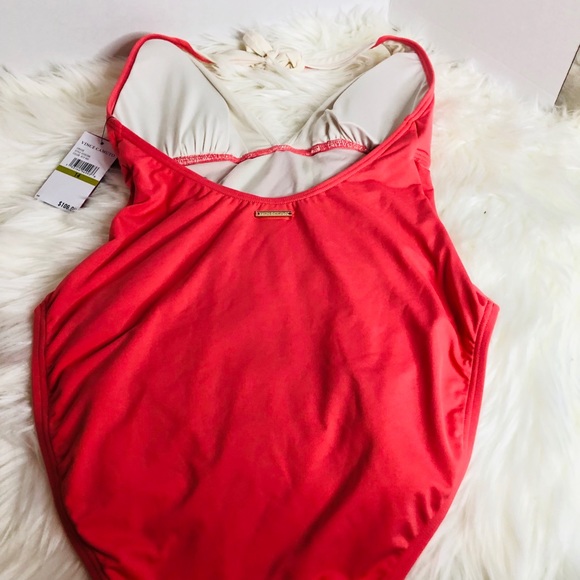 NWT Vince Camuto color block swimsuit - Picture 5 of 8